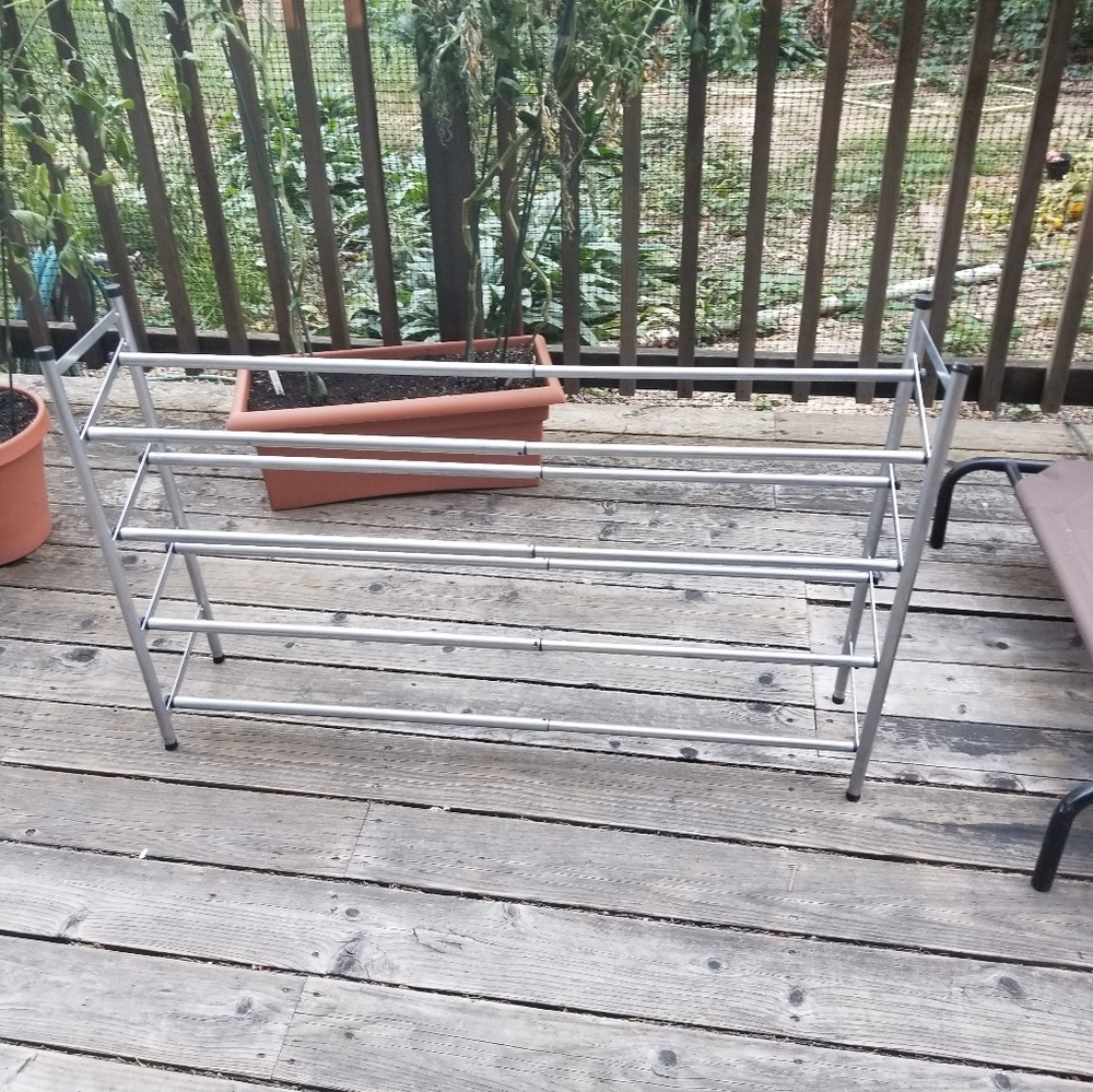 Shoe rack - Picture 2 of 2